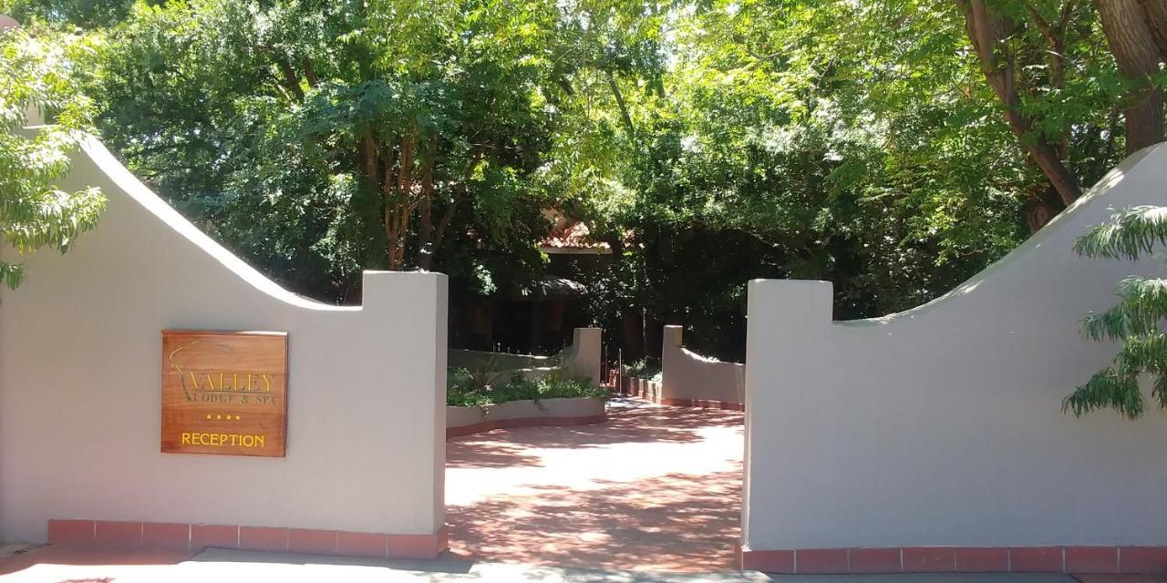 Valley Lodge & Spa Magaliesburg Exteriör bild