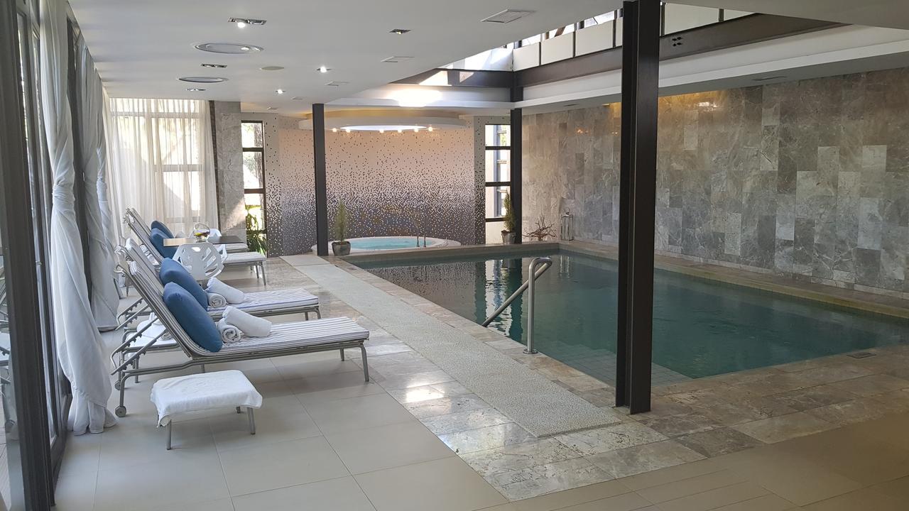 Valley Lodge & Spa Magaliesburg Exteriör bild