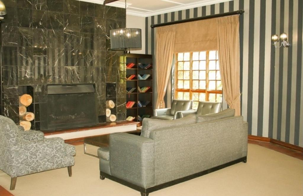 Valley Lodge & Spa Magaliesburg Exteriör bild