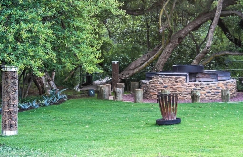 Valley Lodge & Spa Magaliesburg Exteriör bild